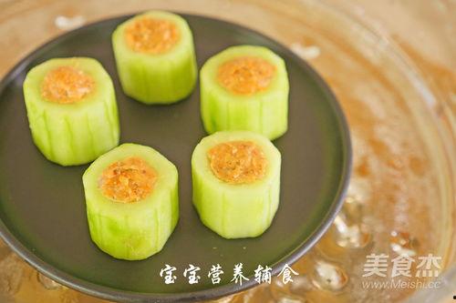 小黄吃哈密瓜,小黄与甜蜜哈密瓜的夏日邂逅